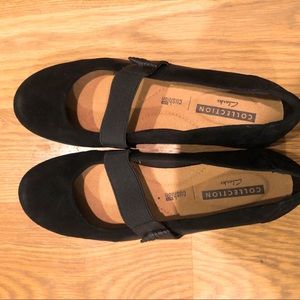 NEW Clarks Mary Jane Flat, Size 7 black suede